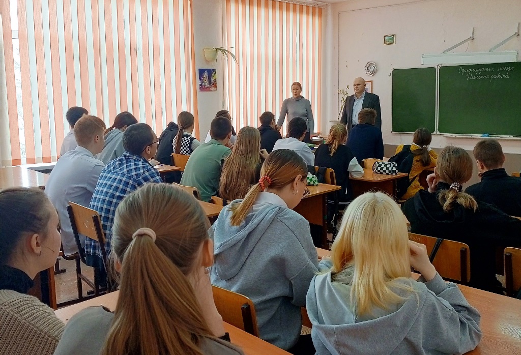 В лицее побывали представители Сибирского профессионального колледжа.